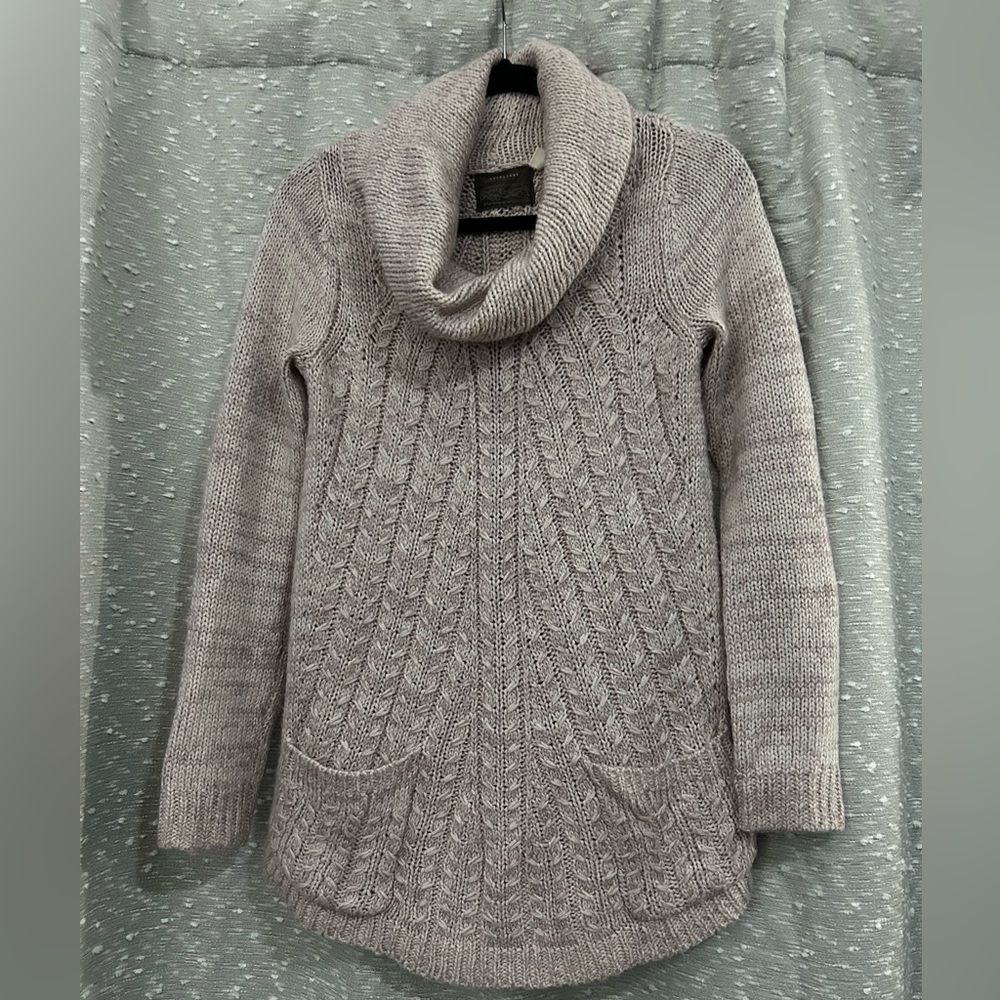 Anthropologie Guinevere sweater